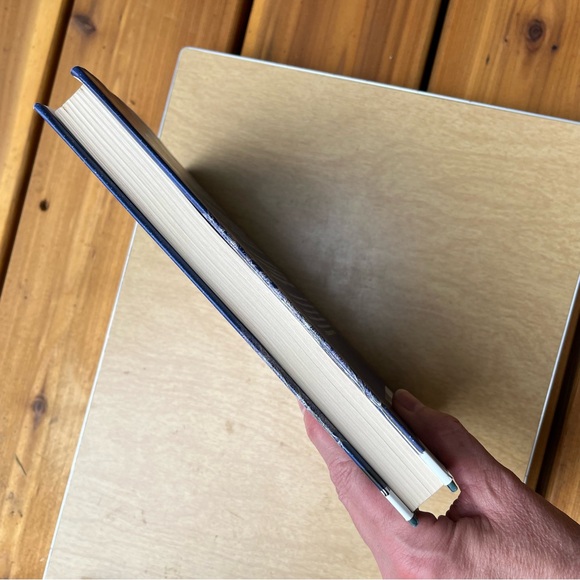 Christmas A Biography First Edition Hardcover Book By Judith Flanders - Picture 11 of 14